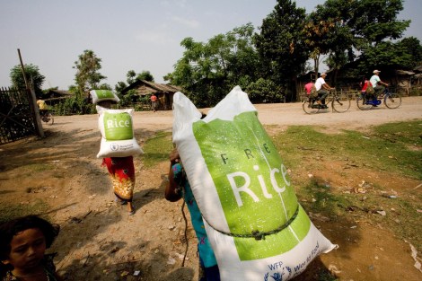 Nepal May 2008 Free rice distribution in Sanischare Camp and Sprinkles distribution in Same Camp in Nepal. Photo: WFP/James Giambrone